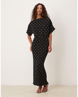 Never Fully Dressed Tilly Plisse Off Shoulder Midaxi Dress - Black