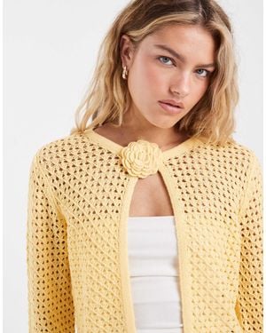 Vero Moda Gilet en maille au crochet à grosse fleur - doré - Neutre