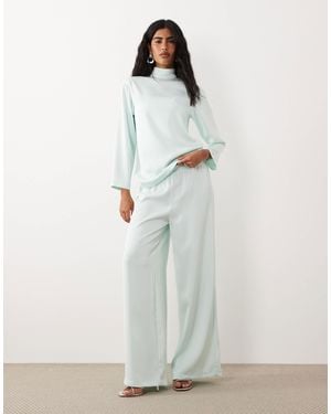Iyal Slim Wide Leg Trouser Co-Ord - White