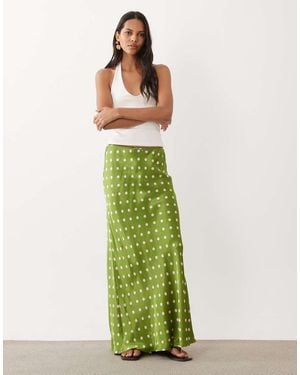 Miss Selfridge Falda Maxi De Satén Al Bies Con-Verde