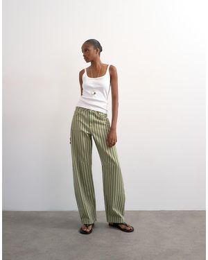 TOPSHOP Vaqueros Verdes A De Corte Barrel Y Talle Medio Barrel De - Blanco