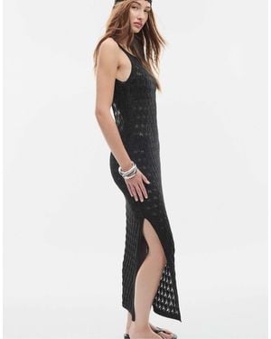 Stradivarius Strickkleid mit cutwork - Weiß