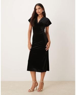 Glamorous V-Neck Maxi Dress - Black