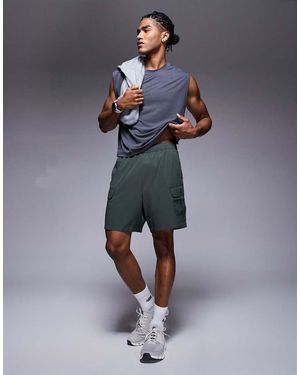 4505 Icon 7 Inch Quick Dry Training Cargo Shorts With Zip Pockets - Blue