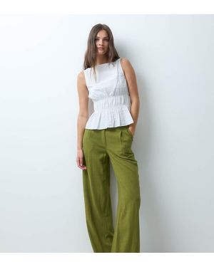 ASOS Asos Design Tall Broek Met Wijde Pijpen En Plooidetail - Groen