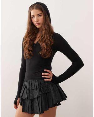 Weekday Top De Corte Slim Y Manga Larga Con Capucha Y Media Cremallera De - Negro