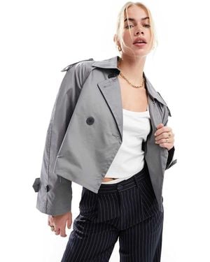 Stradivarius Oversized Cropped Trench Coat - White