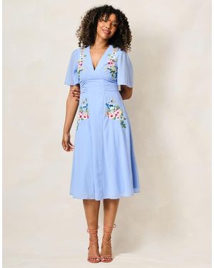 Hope & Ivy The Calliope Embroidered Flutter Sleeve Midi Dress With Tie Waist - Blue
