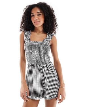 New Look Gingham Strappy Playsuit - Grey