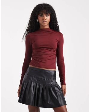 ONLY Faux Leather Pleated Mini Skirt With Button Details - Red