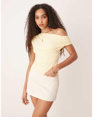 Gina Tricot Top Pastel Asimétrico Ceñido Con Detalle Retorcido En El Hombro De Punto De - Neutro