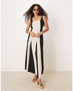Pretty Lavish Square Neck Contrast Linen Look Maxi Dress - Natural