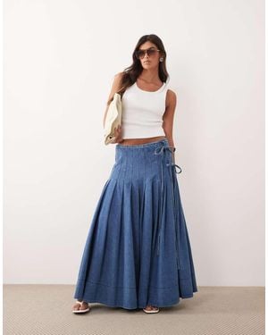 ARRANGE Pleated Denim Midi Skirt With Tie Detail - Blue