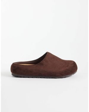 SEQWL Wide Fit – simba – clogs aus wildlederimitat - Braun