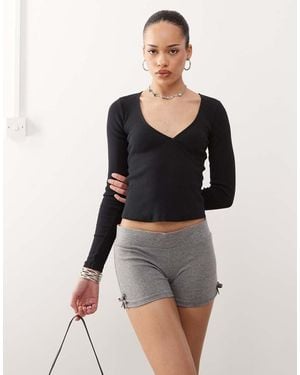 Motel Dulcet Ribbed Plunge Front Top - Black