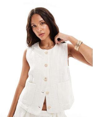 Pieces Linen Look Cropped Waistcoat Co-ord - White