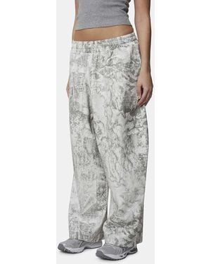 Good For Nothing Baggy Camo Jogger With Embroidered Logo - Grey