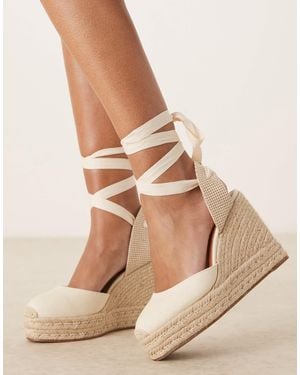 Asos Design Wide Fit – tyra – keilabsatzschuhe mit geschlossener zehenpartie aus natürlichem leinen, - Natur
