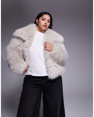 ASOS Asos design curve - veste courte en fausse fourrure - crème - Blanc