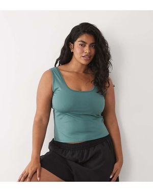 4505 Curve Icon Active Slightly Cropped Tank Top - Green