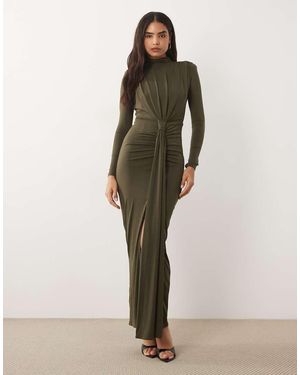TFNC London Vestido Maxi Drapeado Con Cuello Alto Y Hombreras En-Verde - Neutro