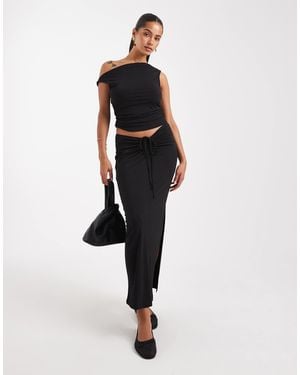 Vero Moda Slinky Ruched Front Maxi Skirt Co-ord - Black