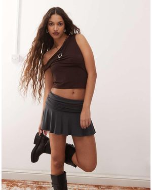 Weekday Minifalda Negra Con Vuelo De - Negro
