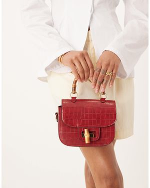 Accessorize Sac bandoulière effet croco avec poignée supérieure en bambou - Rouge