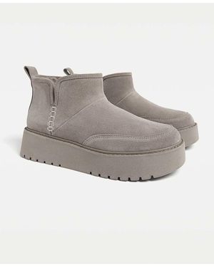 Stradivarius Faux Fur Leather Ankle Boots - Grey