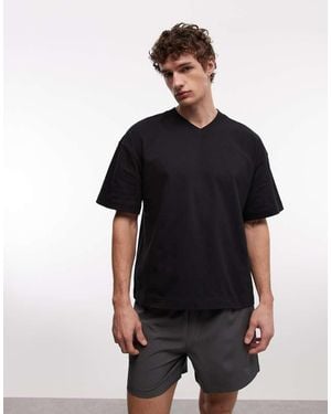 4505 Heavyweight Cotton Boxy Drop Shoulder V-neck T-shirt With Quick Dry Finish - Black