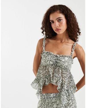 Motel Vilya Paisley Floaty Top - White