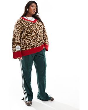 Renee Studio Plus X Holly Wynne Exclusive Longline V Neck Contrast Edge Sweater - Red