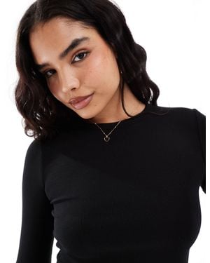 Stradivarius Ribbed Roundneck Long Sleeve Top - Black