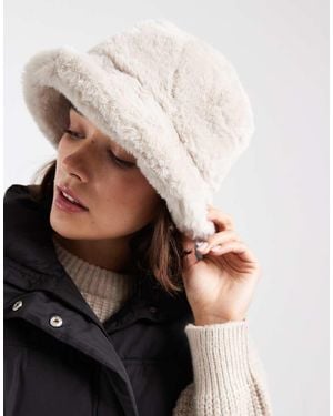 Vero Moda Soft Faux Fur Bucket Hat - White