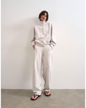 TOPSHOP Interlock Clean Barrel jogger Co-ord - White