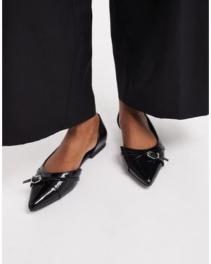 New Look Buckle Pointed Ballet Flat - Black