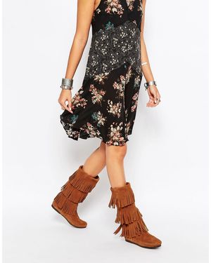 Minnetonka Calf Hi 3-layer Fringe Boot - Brown