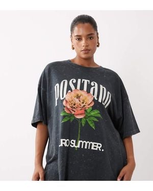 ASOS Asos Design Curve Oversized T-Shirt Met Positano-Bloemgrafiek - Zwart