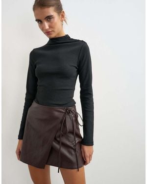 TOPSHOP Top Met Knoopdetails, Opstaande Kraag En Lange Mouwen - Zwart