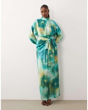 DASKA Vestido Largo Verde De Manga Larga Con Estampado Difuminado, Cuello Alto Y Detalle Anudado De Satén De -Azul
