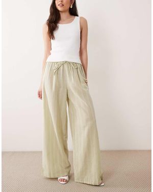 Wednesday's Girl Wednesdays Girl Wide Leg Striped Trouser - Natural