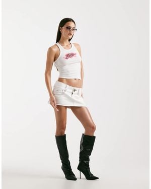 I.AM.GIA Moxie Hot Pink Contrast Stitch Logo Detail Low Rise Denim Skort - White