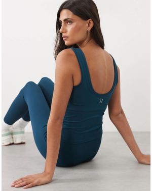 4505 Active tanktop mit doppelter lage, u-ausschnitt, innenslip und herausnehmbaren polstern - Blau