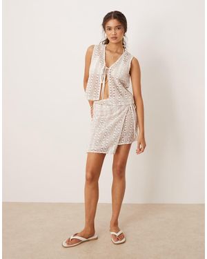 esmé studios Minifalda Playera Rosa Y Verde Con Diseño Bordado Y Lazada Lateral Exclusiva De Esmee - Neutro