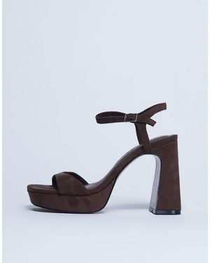 TOPSHOP Faye Chunky Platform Heeled Sandals - White