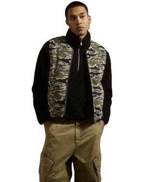 River Island Regular Fit Fleece Camouflage Gilet - Black