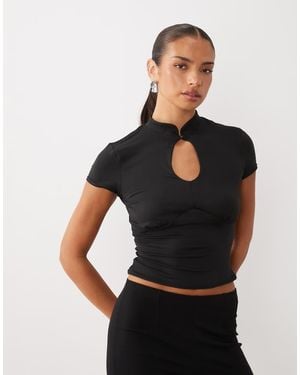 Missy Empire Missy Empire Mandarin Collar Keyhole Front Top - Black