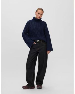 Vero Moda Dream Maglione Lavorato A Maglia Oversize A Coste Con Dolcevita E Spalle Scese - Blu