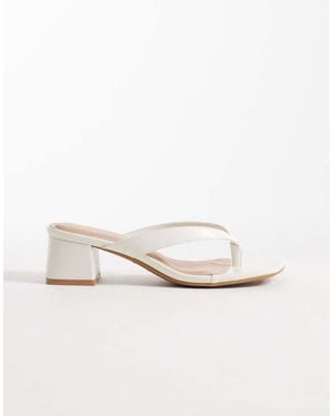 New Look Toe Post Block Heeled Sandal - White