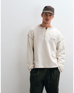 ASOS Boxy oversize-t-shirt mit henley-ausschnitt und print - Weiß